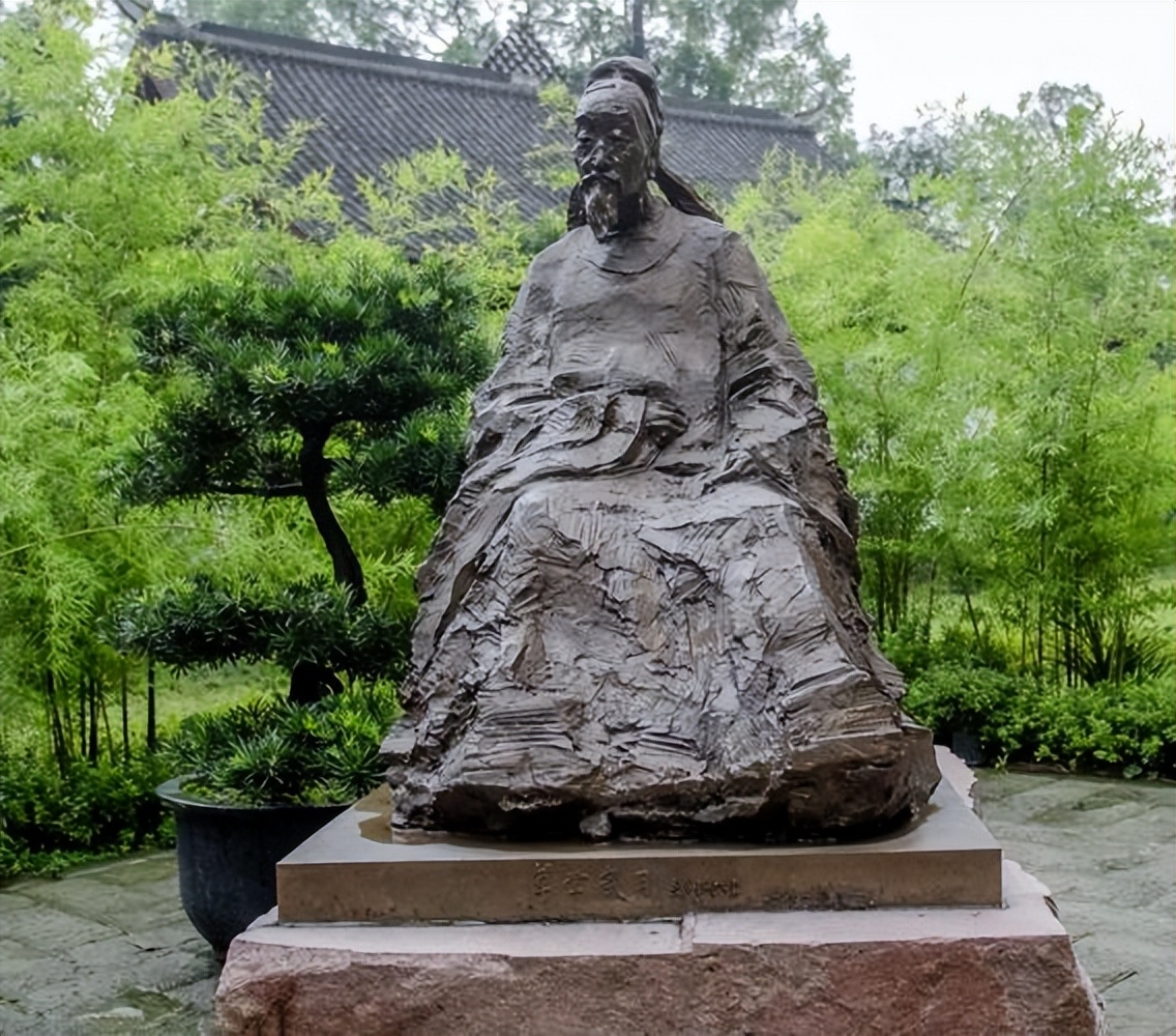 杜甫诗歌中的中国文化意象,杜甫的诗在文学史上的地位和影响