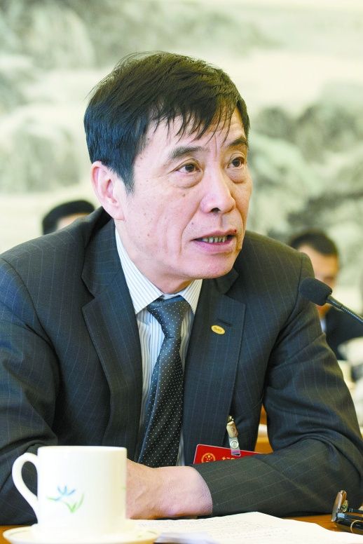 陈永亮单笔涉案金额超百万，陈戌源知情吗，莫非他单纯的像个傻子