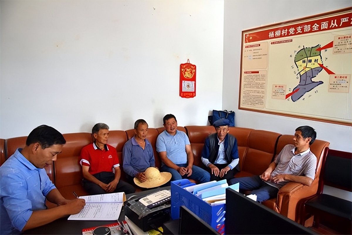 基层公务员退休能提拔到什么级别,公务员退休之前晋升职级有用吗