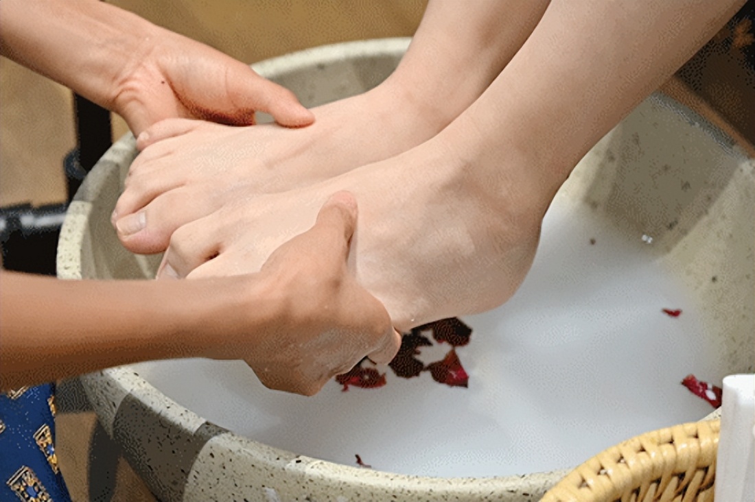 泰式古法按摩和精油spa区别,泰式精油spa腹部60分钟按摩