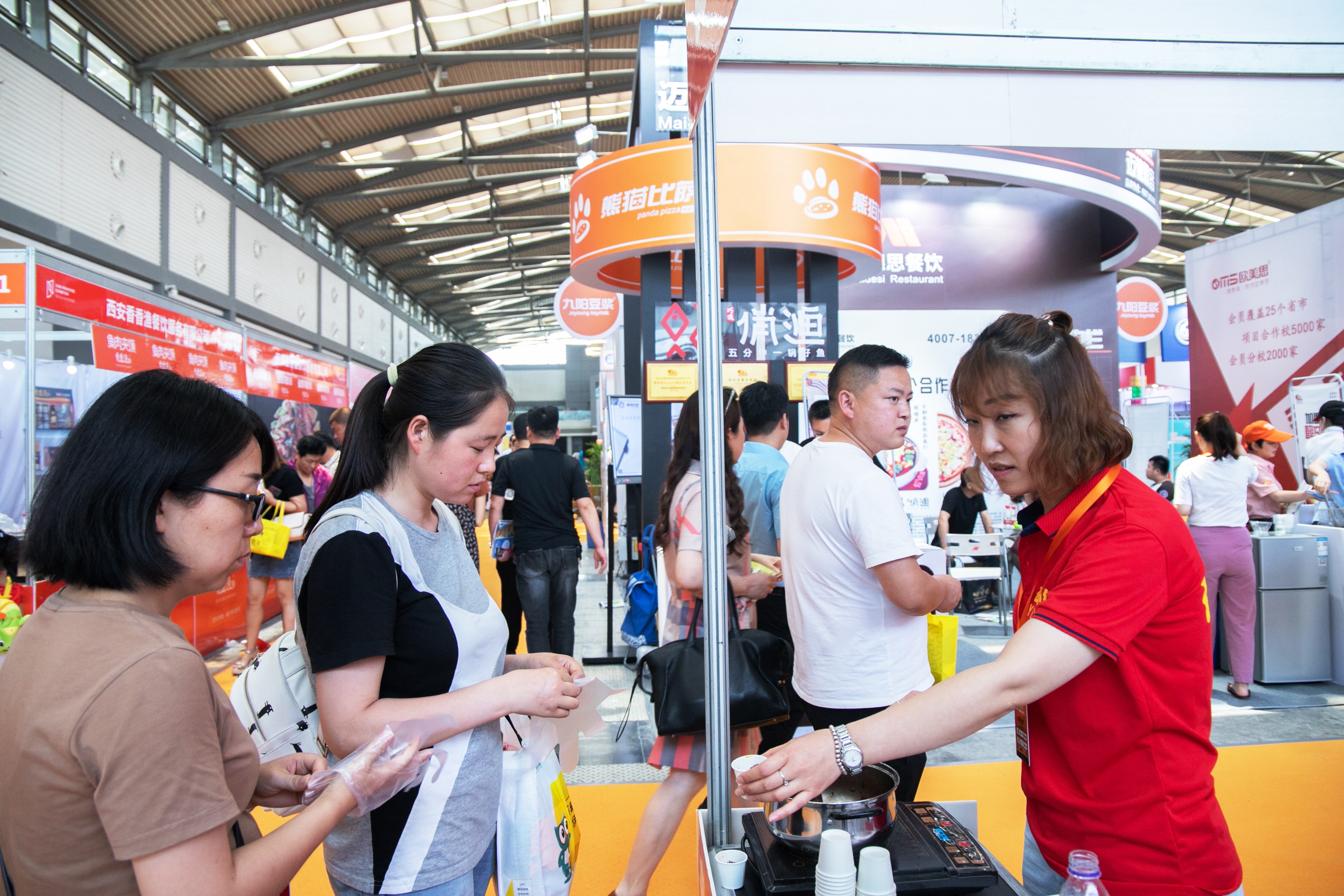 连锁餐饮加盟如何招商,连锁餐饮招商加盟方案计划书