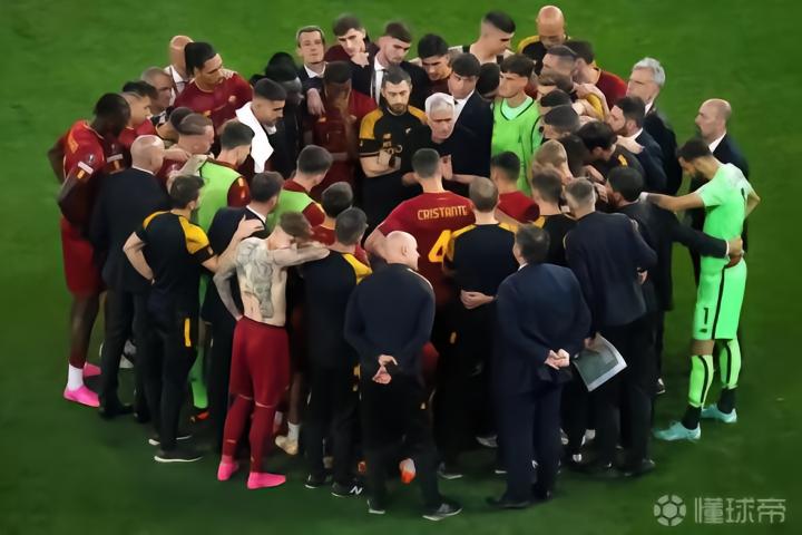 绌嗛噷灏煎ゥ鏀句笅楠勫偛,闄や簡鎴愬姛鍒棤閫夋嫨绌嗛噷灏煎ゥ