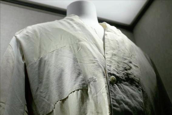 毛主席的睡衣与拖鞋：睡衣有73个补丁，拖鞋穿27年曾被扔进垃圾桶