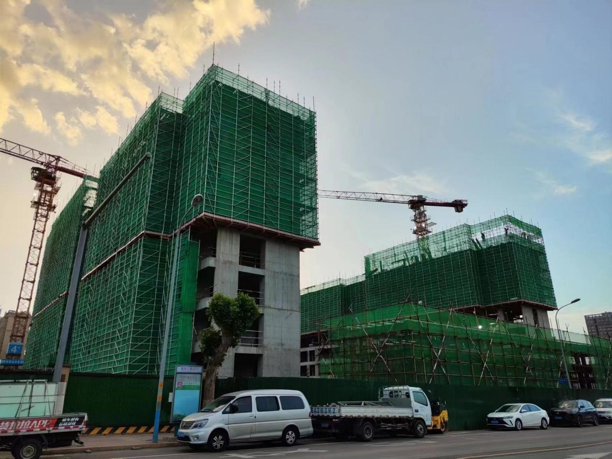 保利珑誉哪个楼位置最好,济南保利珑誉和臻誉哪个好