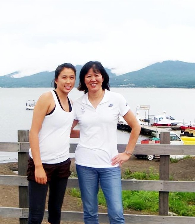 白浪郎平女儿个人资料,郎平老婆白浪现状