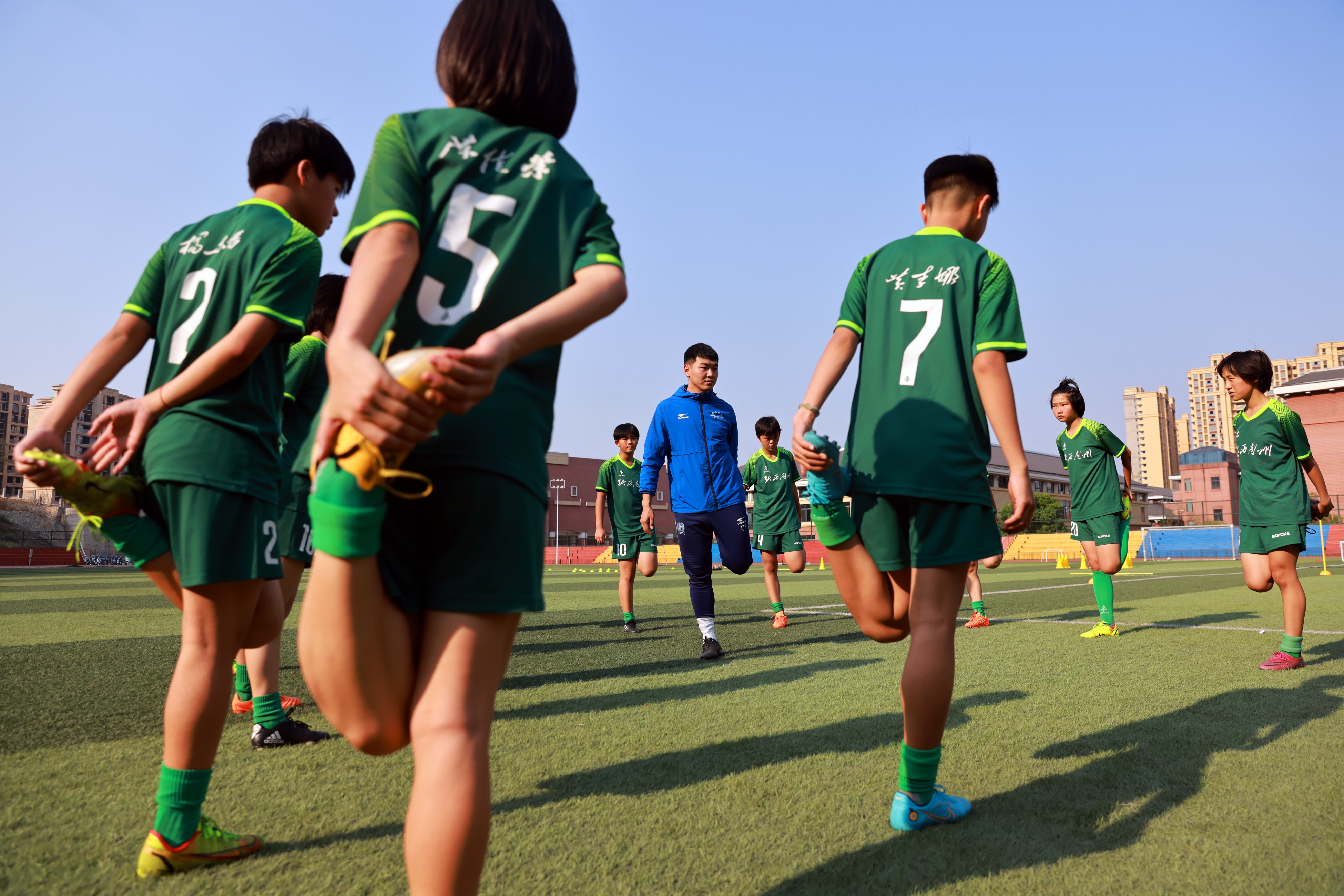 铿锵玫瑰军训,铿锵玫瑰辅导作业