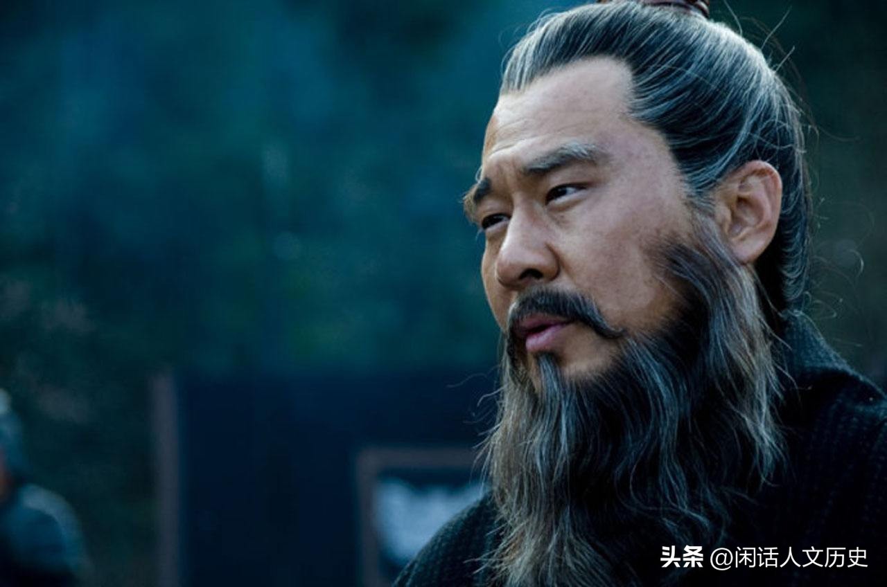 典韦的最后一战，徒手对敌被扎了几十枪，都是曹操好色害了他