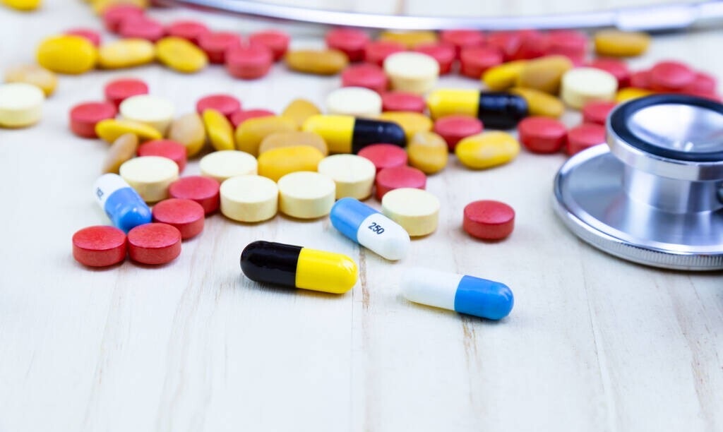 老年人高血压长期吃硝苯地平行吗,高血压吃沙坦药和什么药合用好