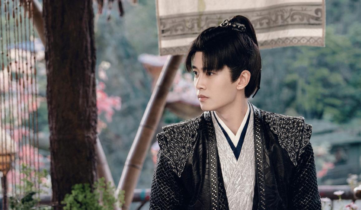 烈焰战胜黑龙,烈焰vs魔龙王