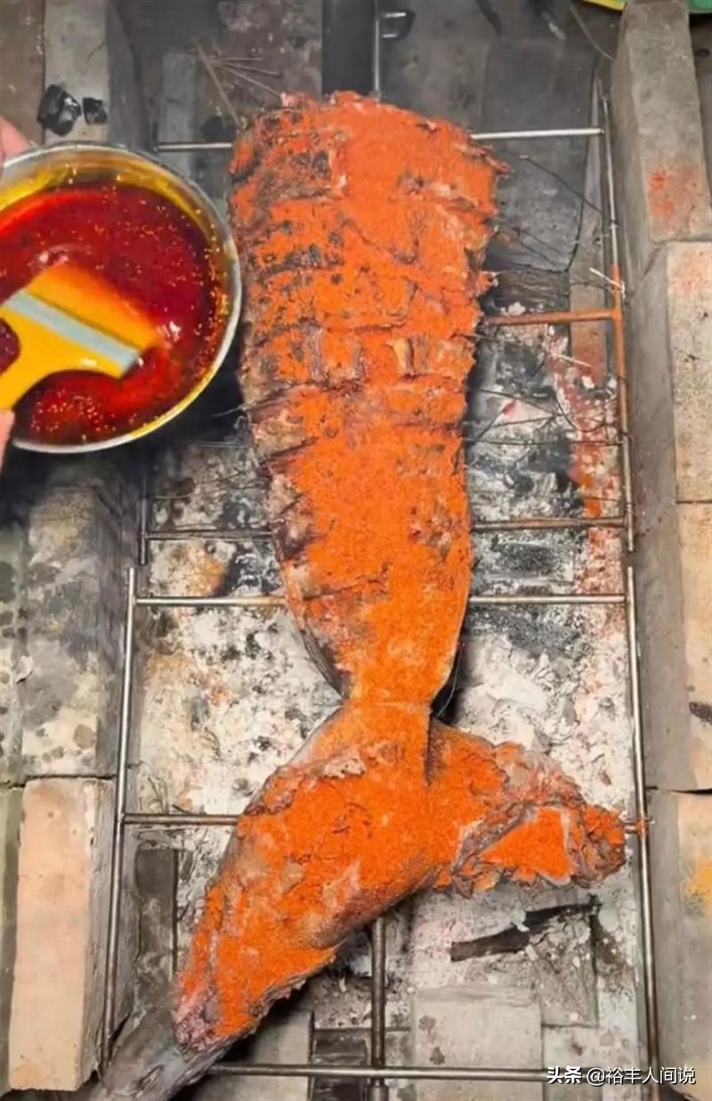 百万网红提子啃食鲨鱼原视频,四川网红提子吃鲨鱼完整视频