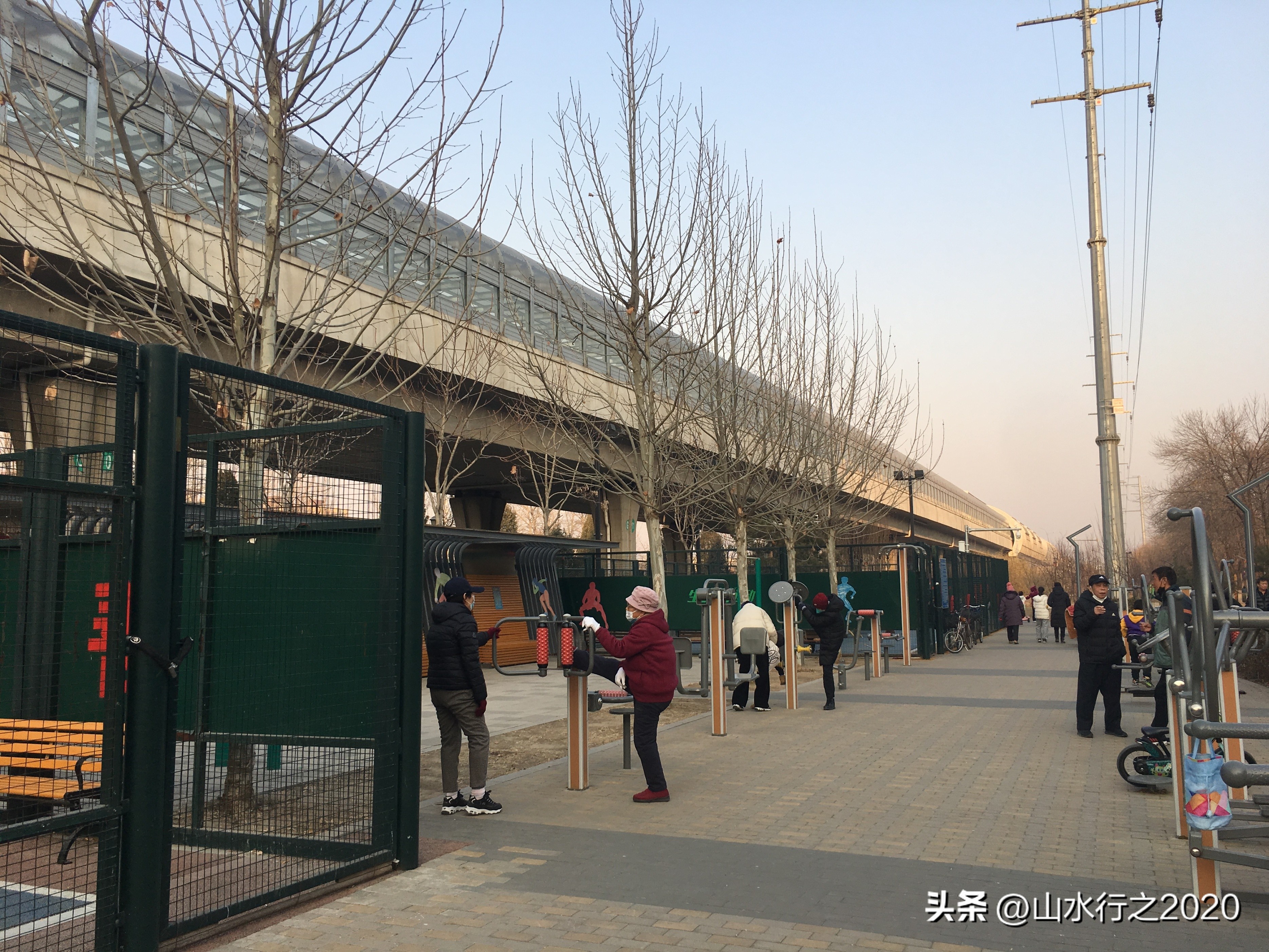 怎样缓解妈妈的孤独,如何排解父母给自己的压力