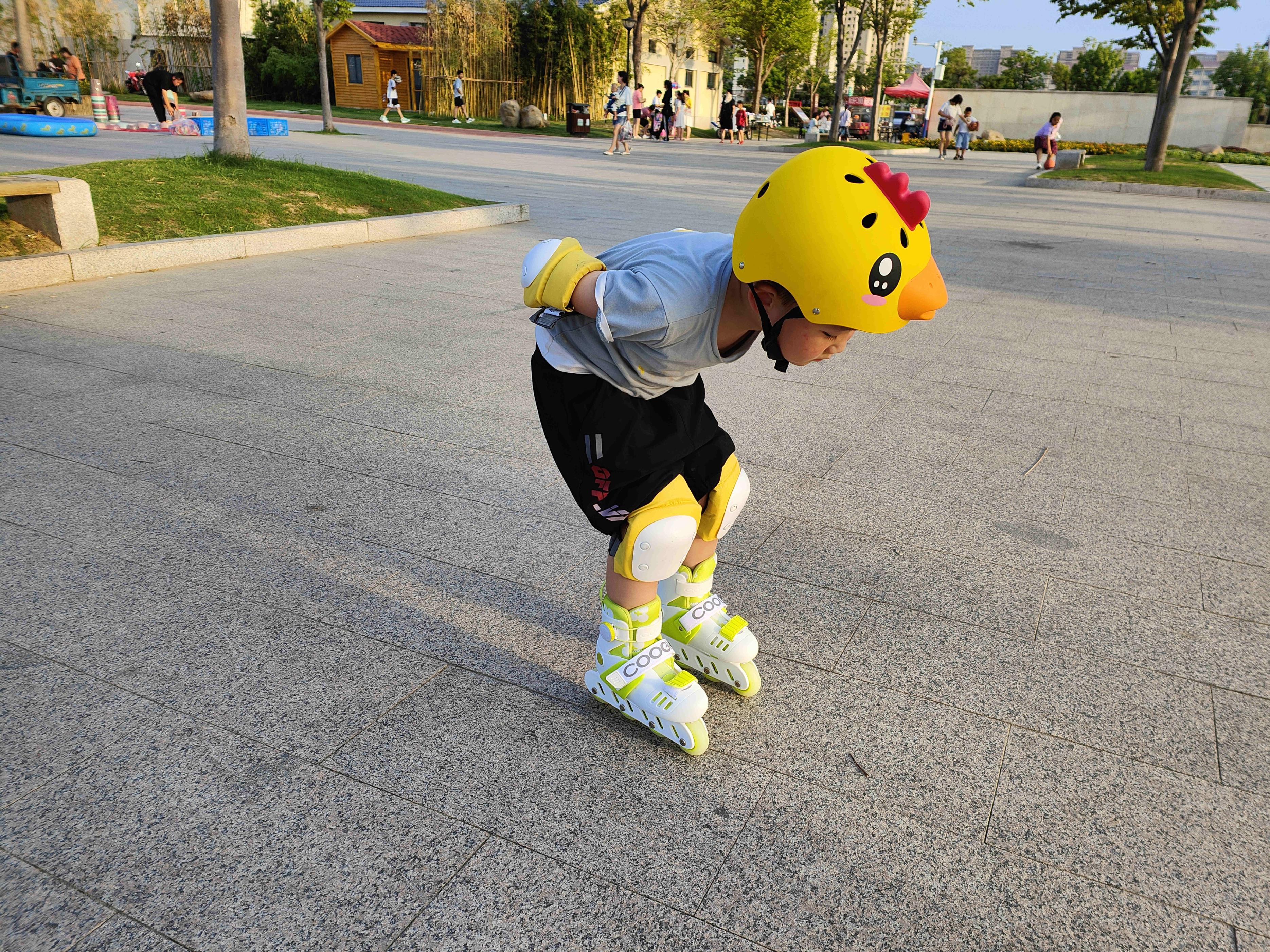 酷骑轮滑鞋r2s码和m码对比,酷骑轮滑鞋r1r2哪个好