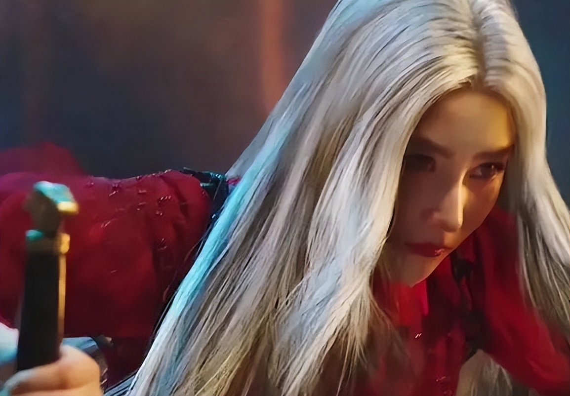 练霓裳一夜白发几个版本,练霓裳扮演玉罗刹