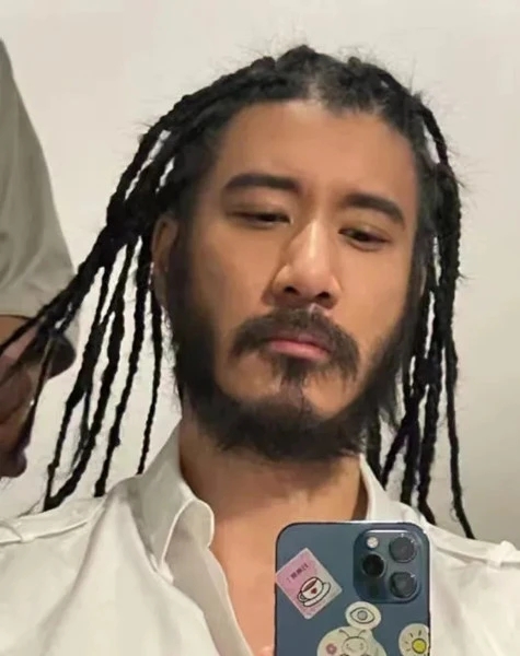 结婚8年生两儿子,结婚8年生下三个儿子