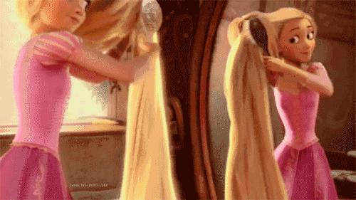 中医养生梳头方法,掌握这四个技巧梳头能养生