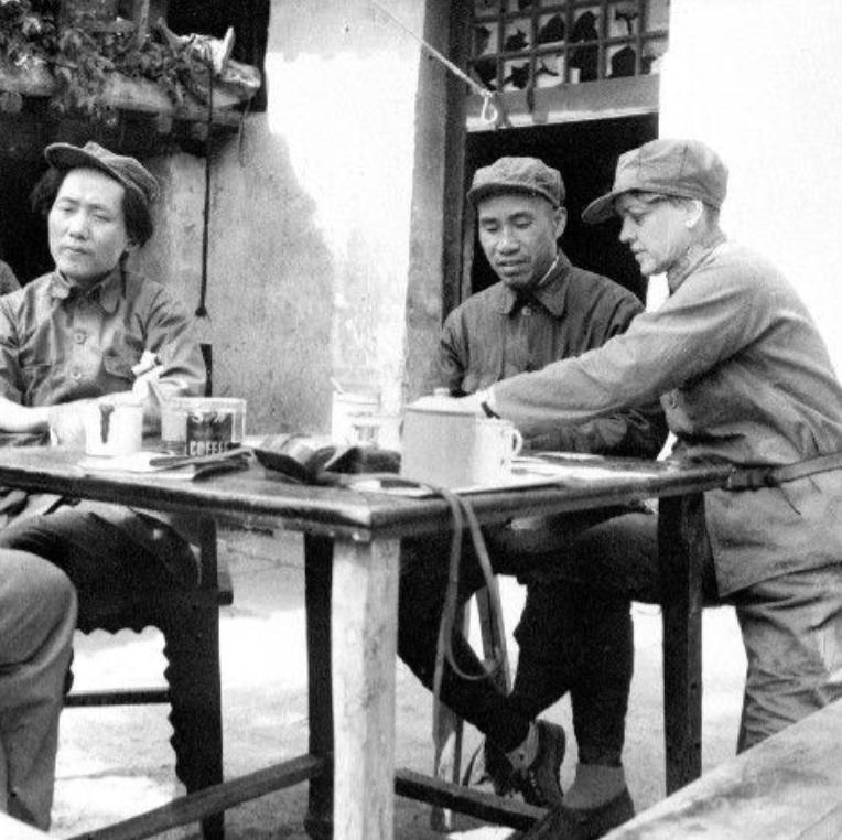 美国记者史沫特,美国记者史沫特莱采访