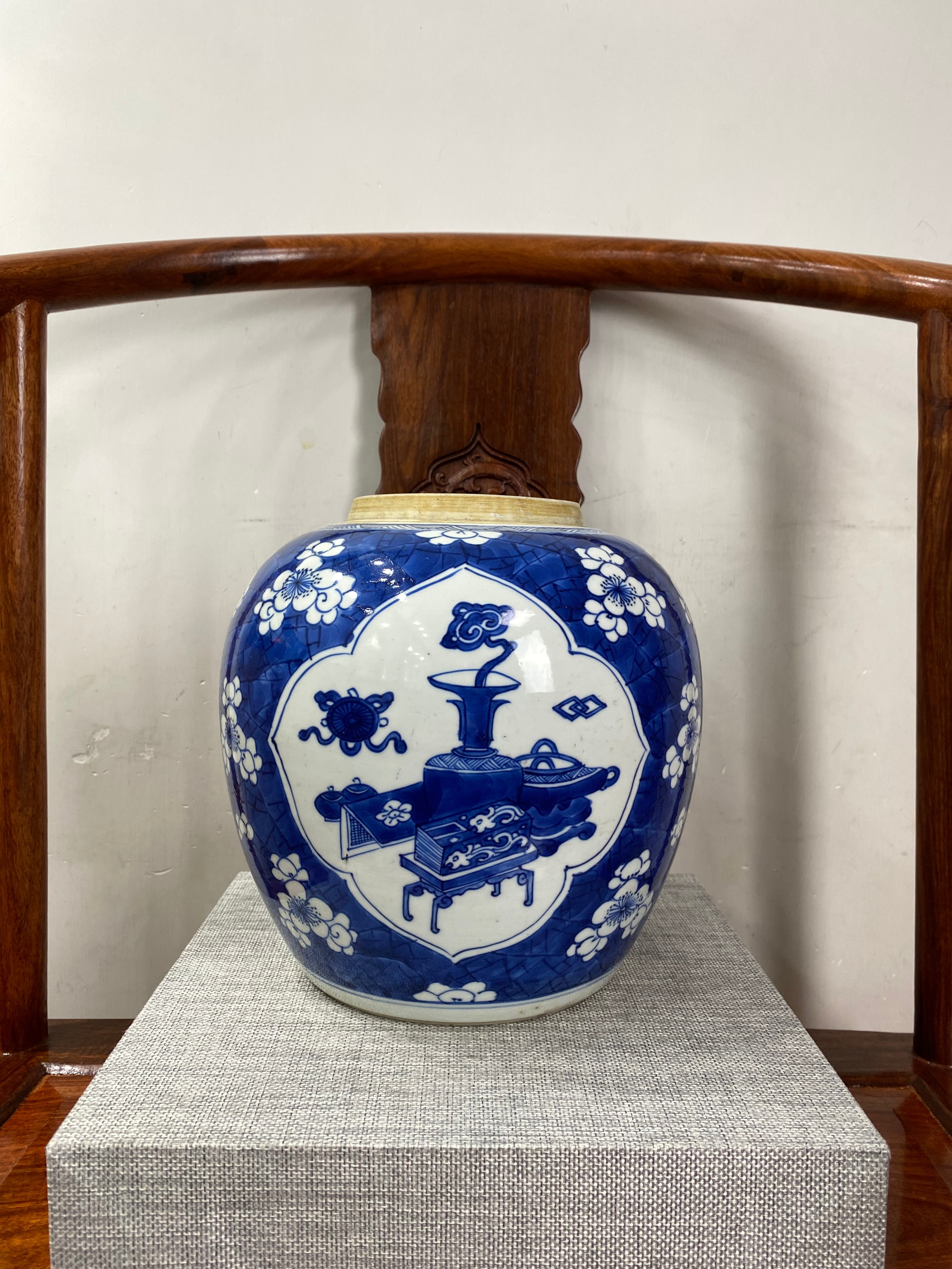 清冰梅瓷器,冰梅瓷器有没有官窑款式