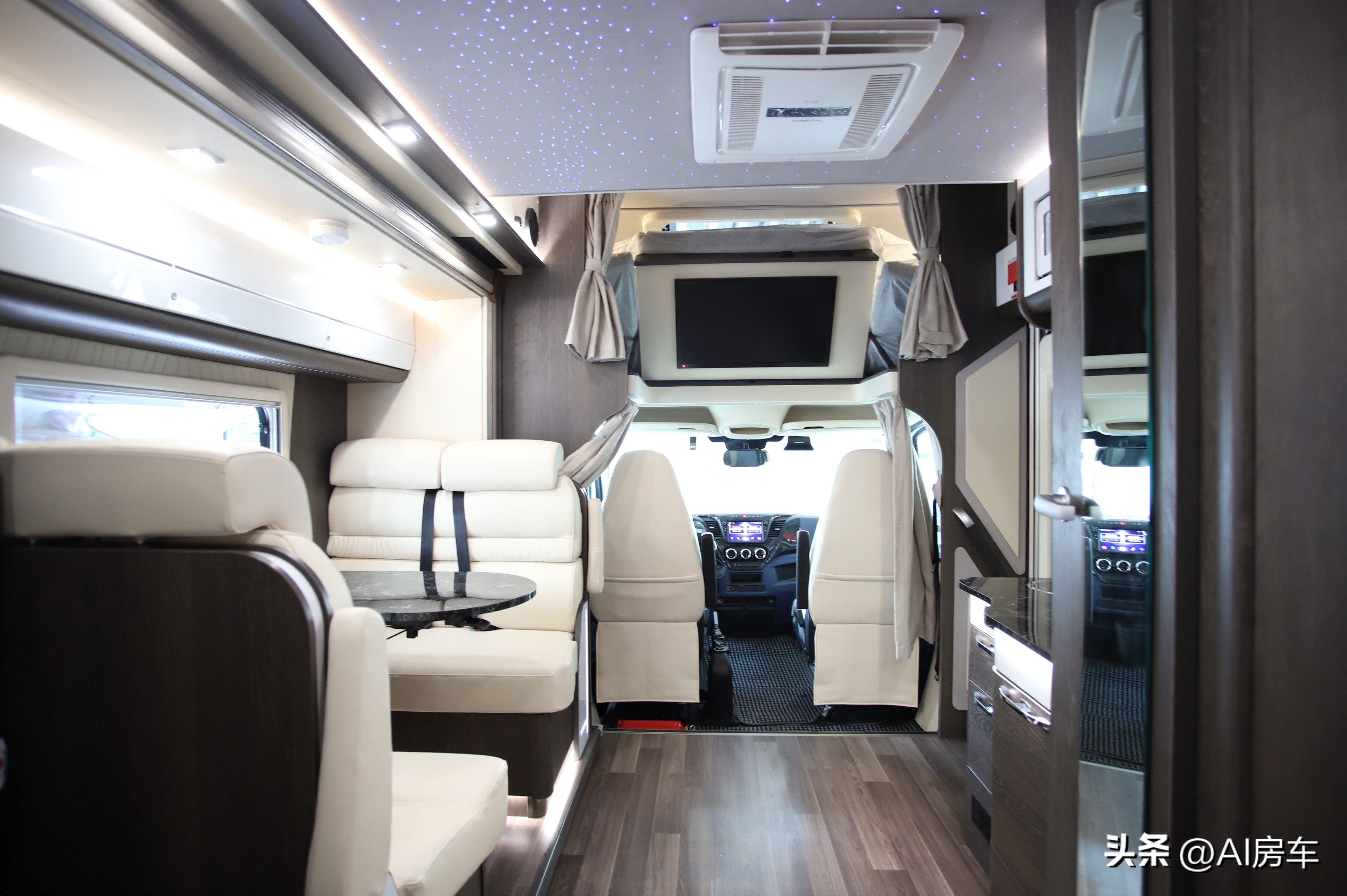 超豪华的房车图片大全,国产豪华房车内部图片