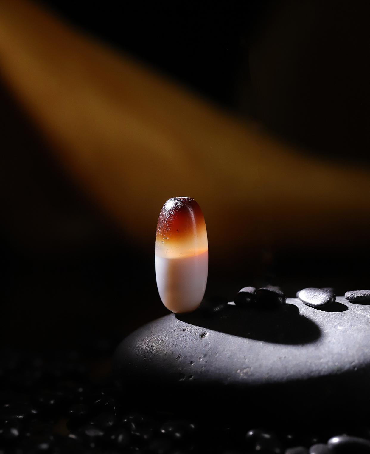 尼泊尔的天珠为啥便宜,全球唯一一个尼泊尔蓝纯天然天珠