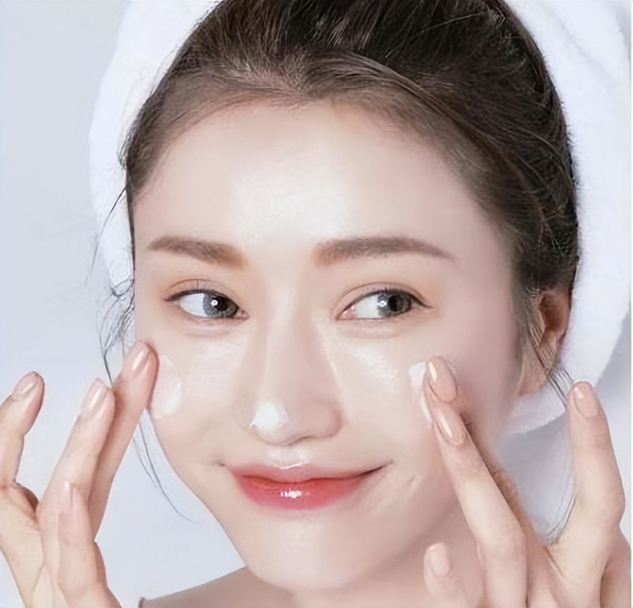 怎么涂乳液,如何涂乳液和爽肤水