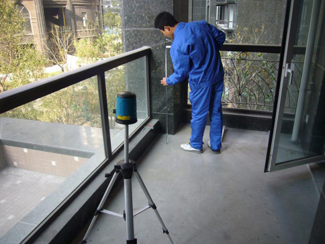 窗户安装缝隙1-2厘米是否要重新做,墙和窗户之间的缝隙2cm怎么处理