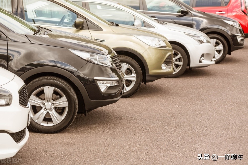 家庭用车买什么suv车最经济实用,suv与轿车优缺点比较哪个更舒服