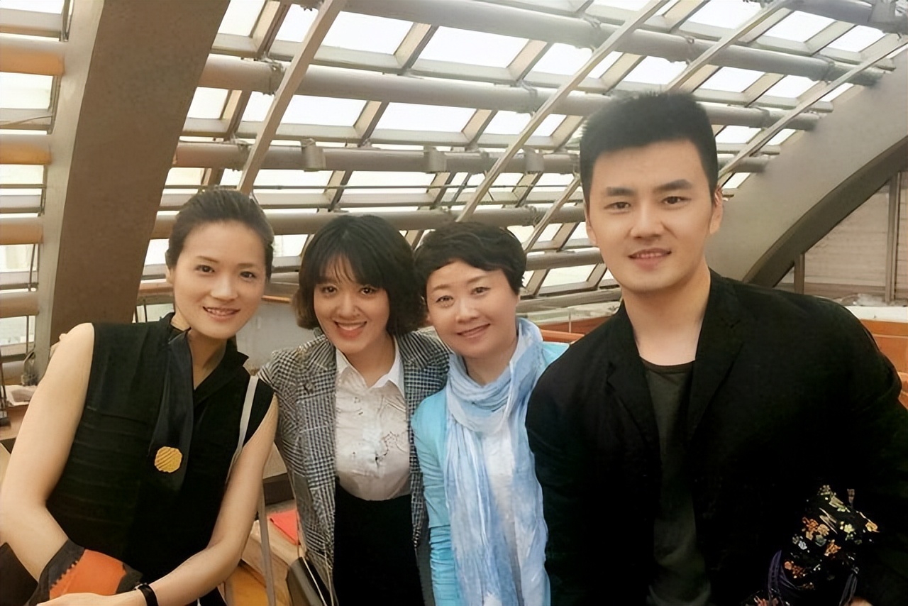 央视主持人严于信是哪里人,歌手严于信简介