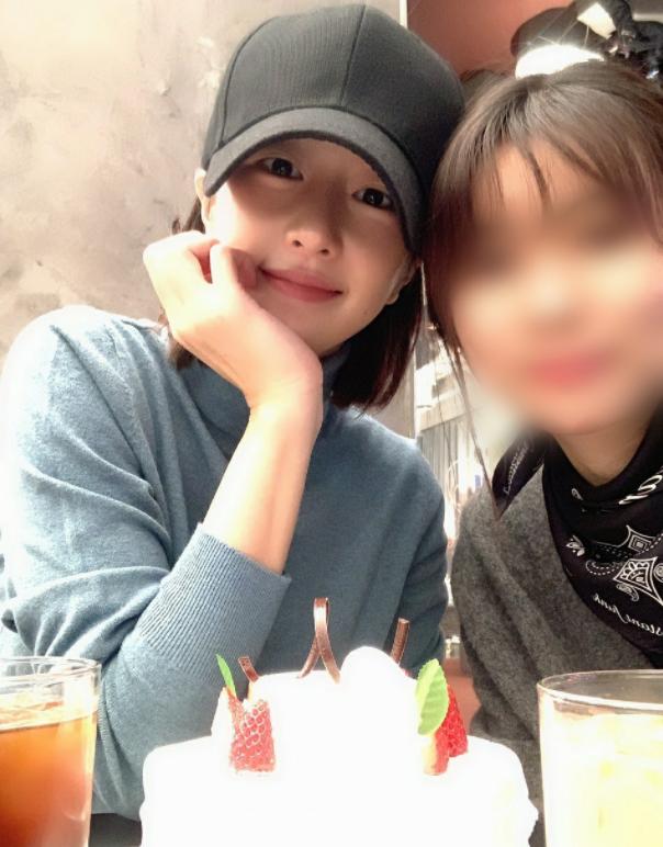 真实故事：她被曝操纵男友、学历造假等诸多争议，复出新剧惹非议