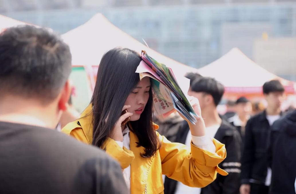 最适合女生报考的十大专业排名,最适合女生报考的十大热门专业