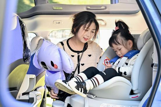 极狐汽车考拉SPV智能亲子车,极狐考拉智能亲子车