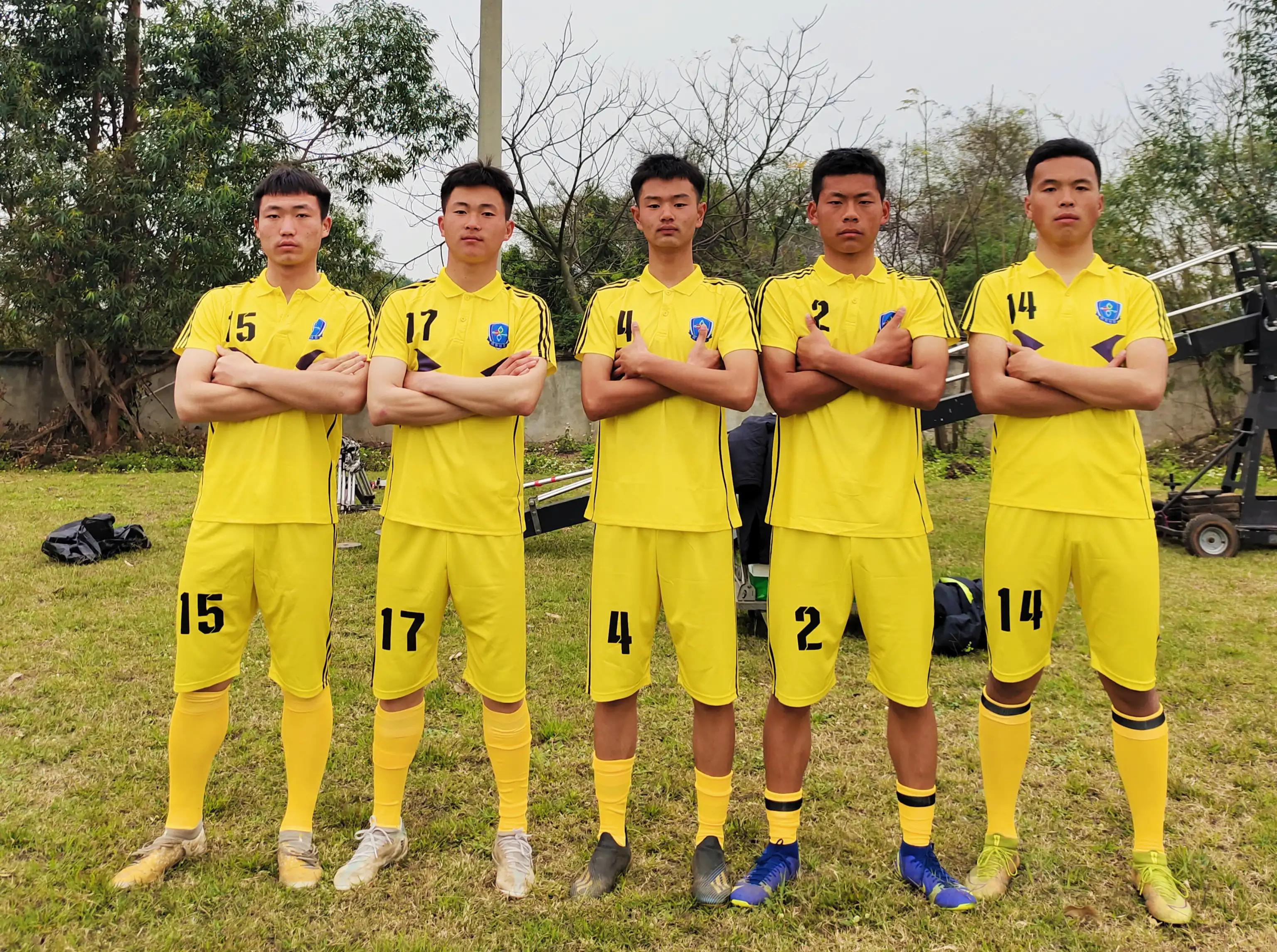 女足夺冠迎瑞雪,中国女足亚洲杯夺冠凯旋回国视频