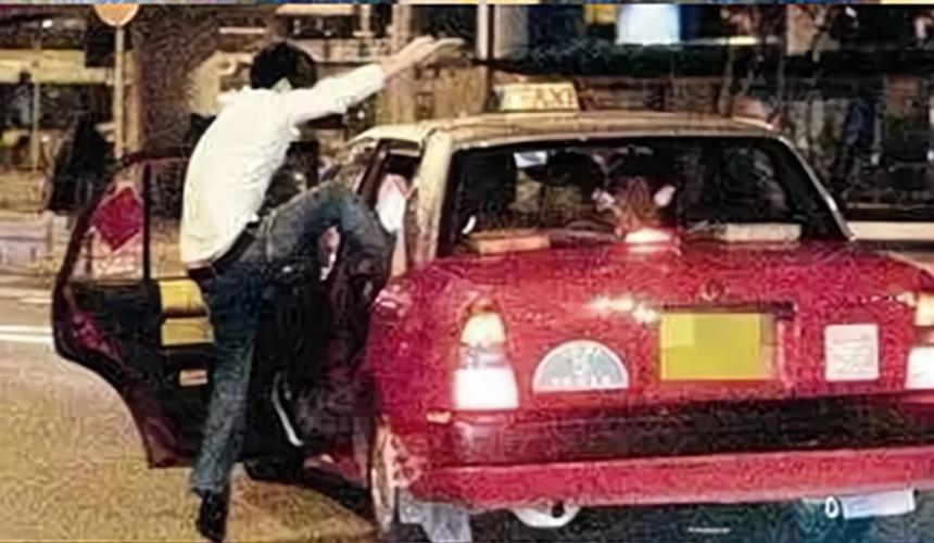 2天10个瓜，离婚、名导移民、恋情曝光、双双出轨…个个都是大瓜