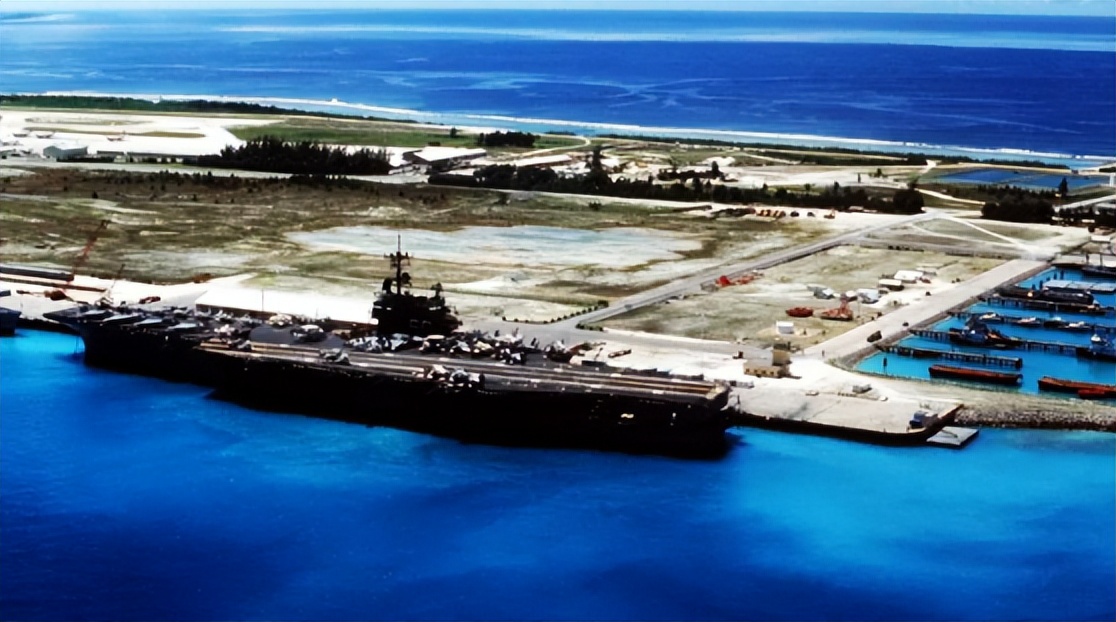 中国海军舰艇警告驱离美舰新闻,中国海军暂停亚丁湾护航