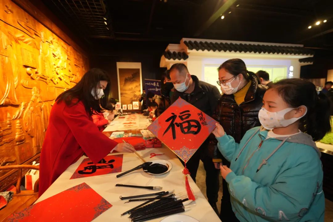 亚运遇上非遗！黏土捏出来的宸宸太萌了