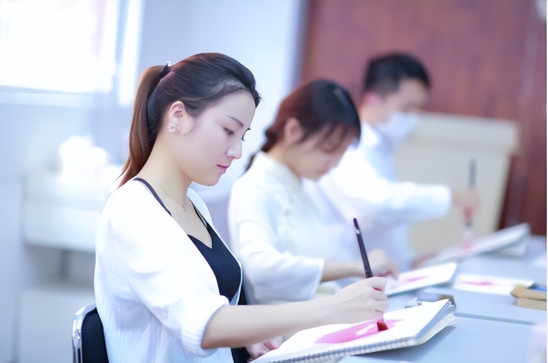 男生做纹绣师怎么营销 (纹绣师纯落地实用的营销课)