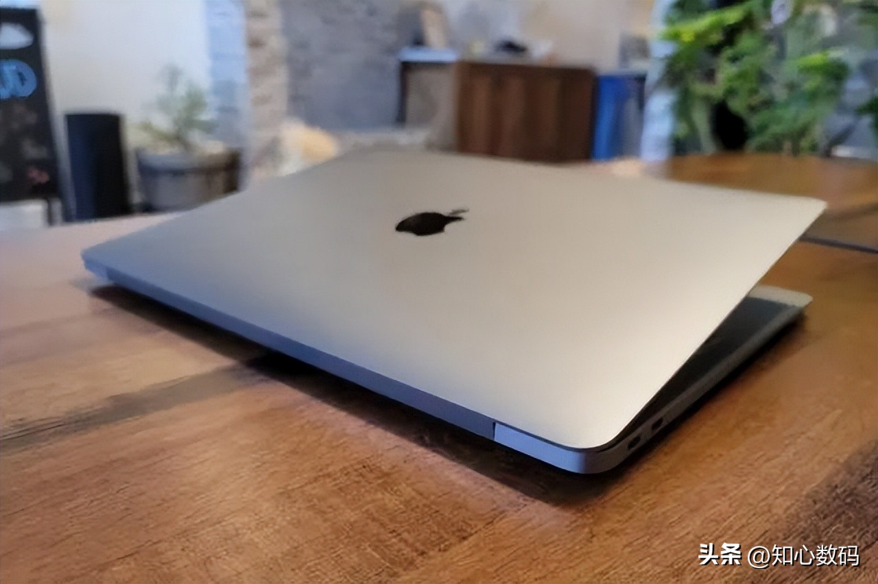 ipadair5和ipad10256g价格多少,ipadpro和macbookairm1选谁