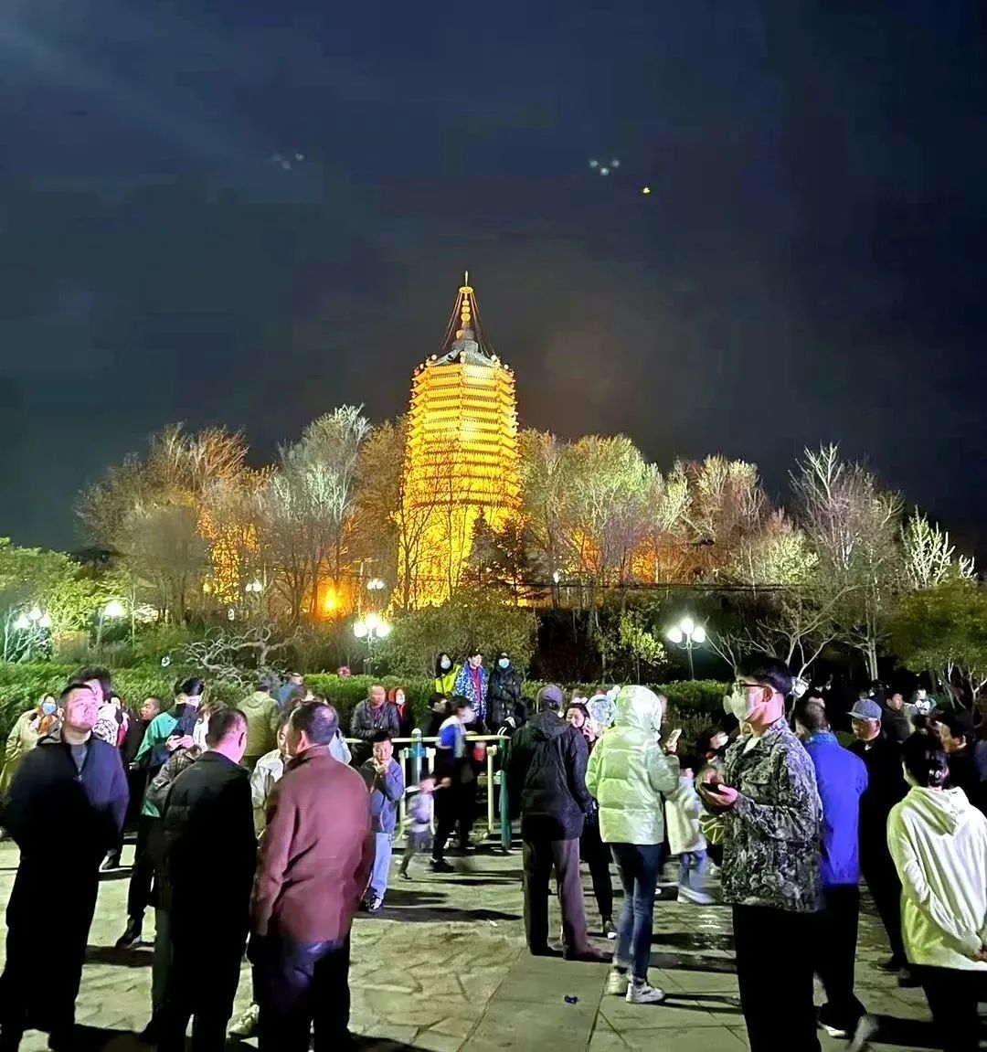 18万人涌入凡客诚品销量,大量用户涌入