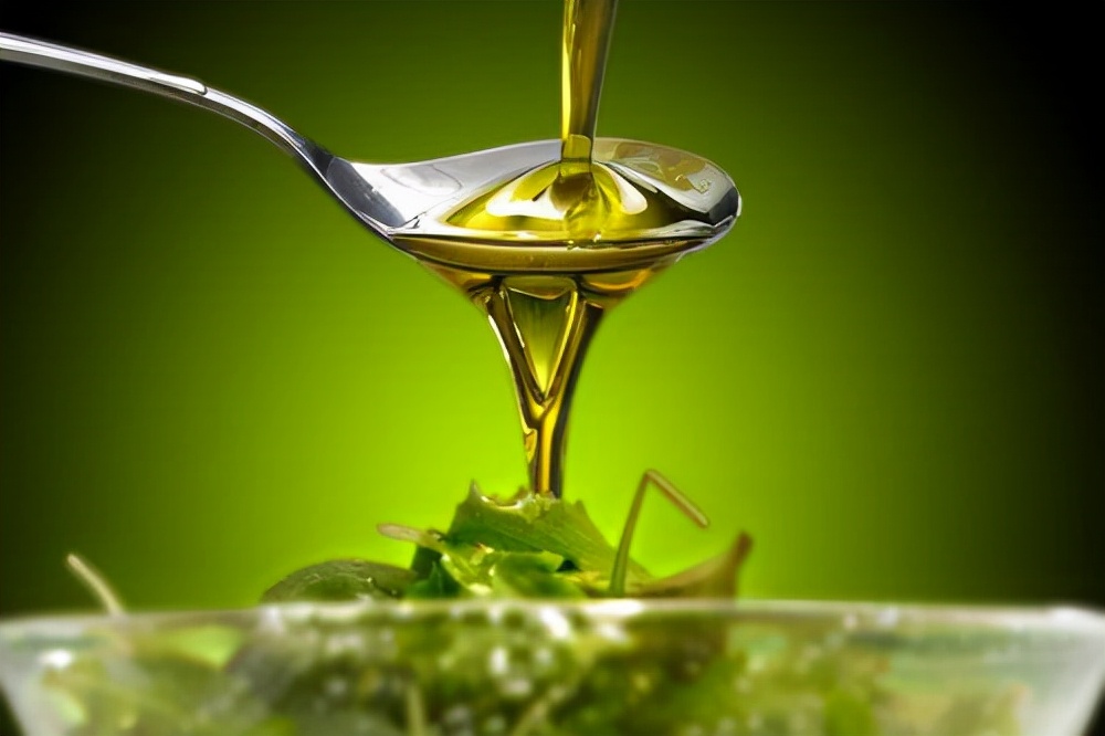 橄榄油那么贵值得买吗,橄榄油这么贵真的有营养吗