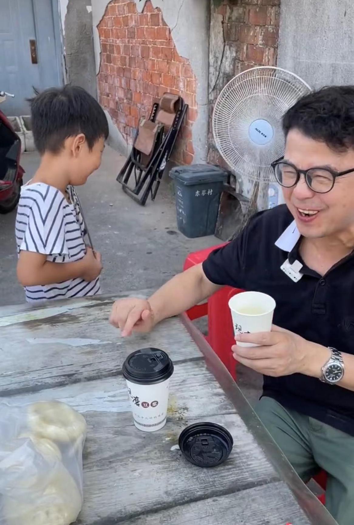 55岁知名港星定居广东养老,58岁知名港星定居苏州