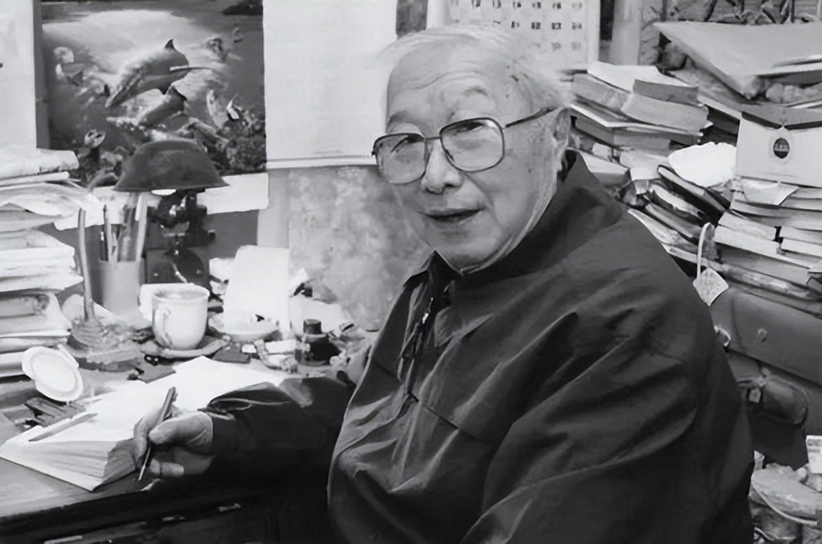 再见了，“没头脑”和“不高兴”之父，任溶溶