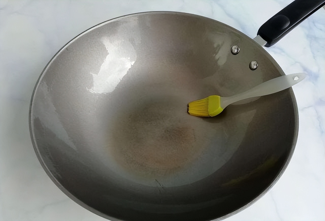 家里有这种锅的人一定要注意了,你家厨房千万别出现这种锅