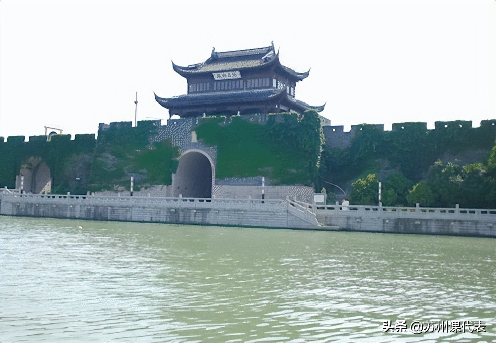 君到姑苏见人家尽枕河写的是哪里,君到姑苏见人家尽枕河是什么含义