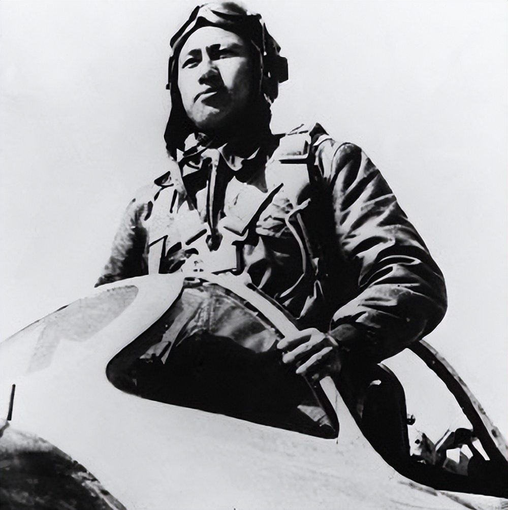 新中国飞行员的日本教官,中国第1批飞行员教官是日本人吗