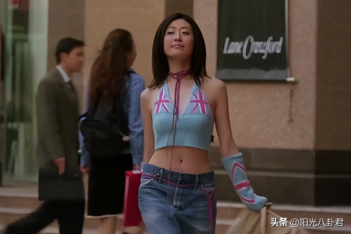 变脸失败的明星,突然消失退出演艺圈的女明星