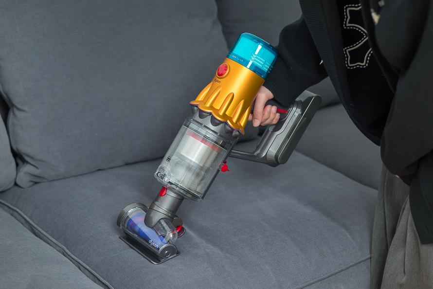 戴森v12吸尘器洗地,戴森吸尘器洗地机测评