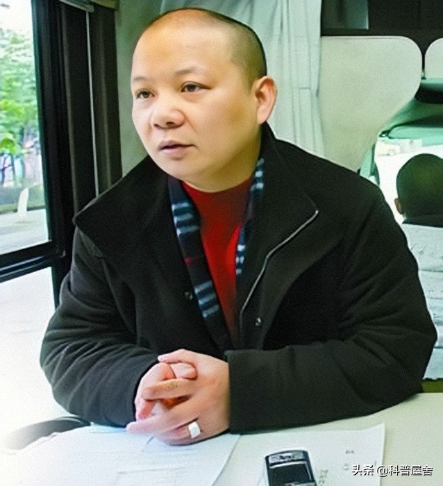 重庆一老板一口气买20套房子,重庆老板花六千万帮员工买房后续