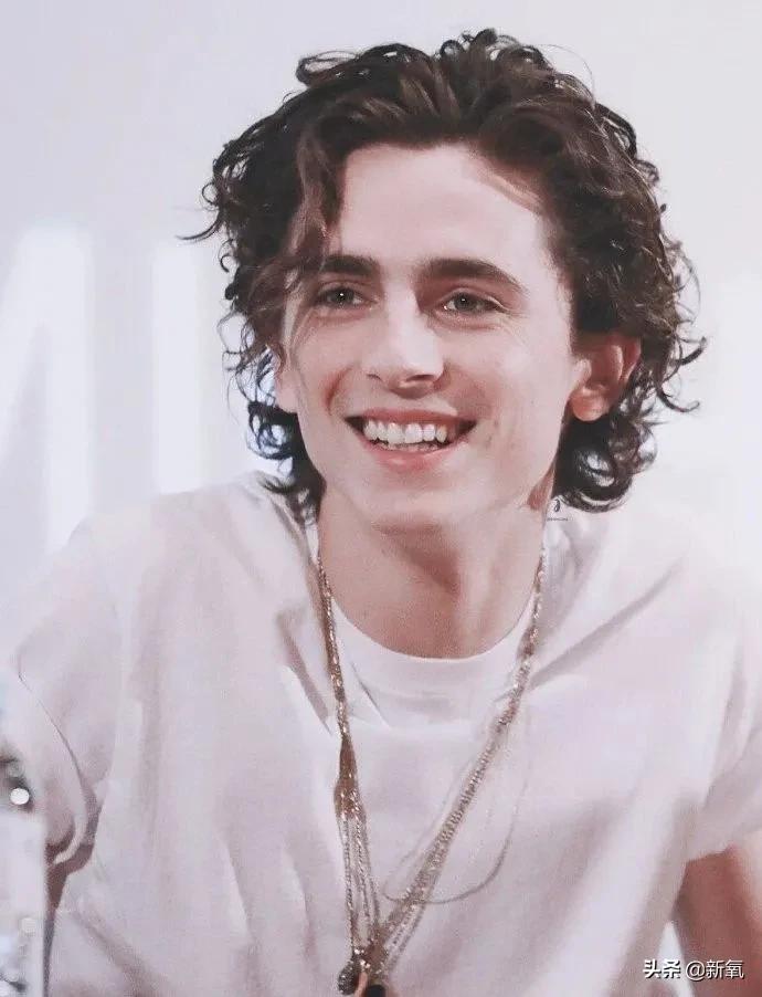 外媒评十大最帅面孔,2024年全球公认最帅面孔