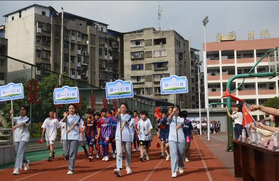 喜迎二十大，拼搏绿茵场——建华中学2022年校园足球联赛开幕