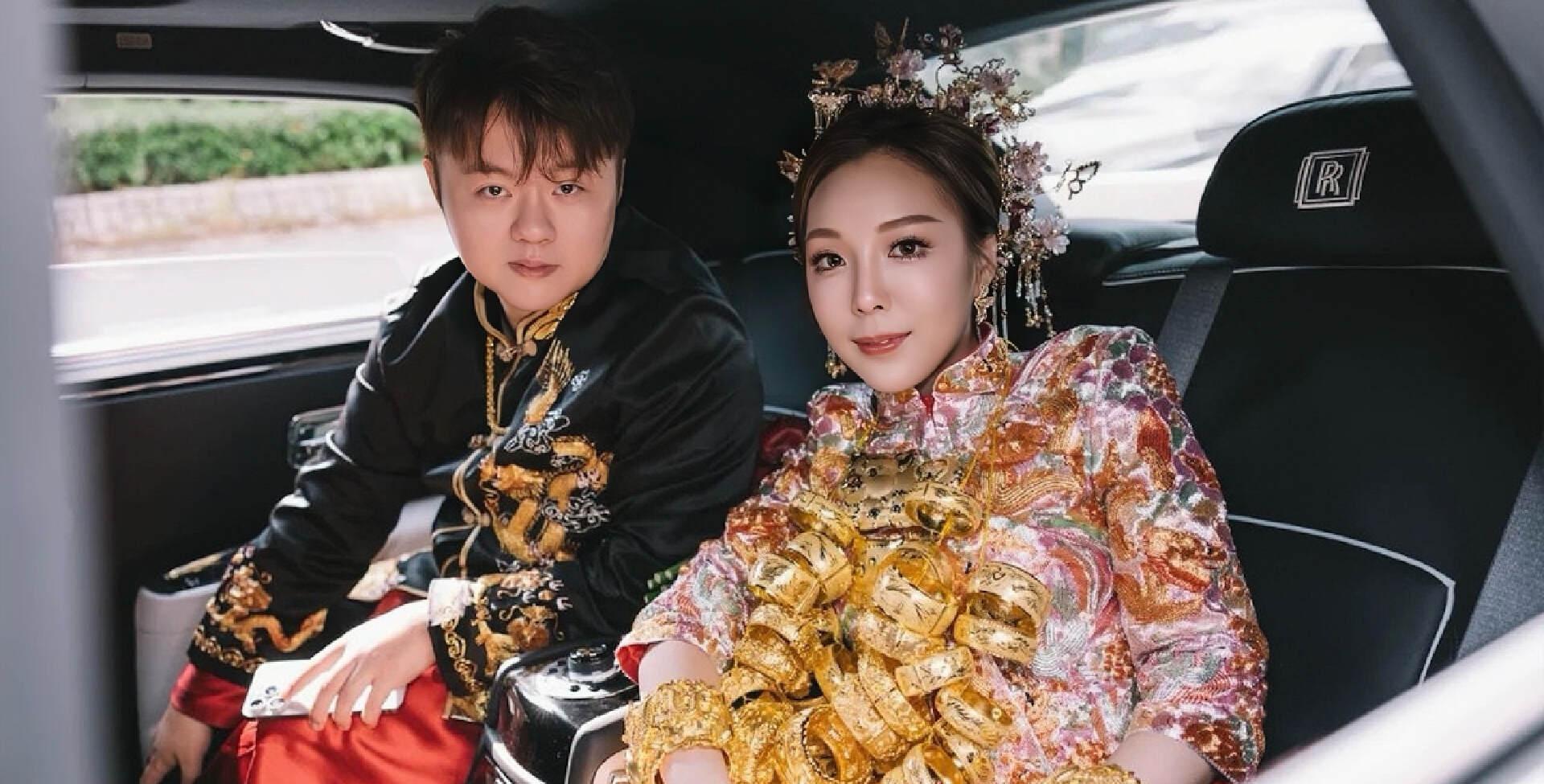 赌王儿子当伴郎的香港婚礼,赌王三太出席女儿婚礼戴珍珠项链