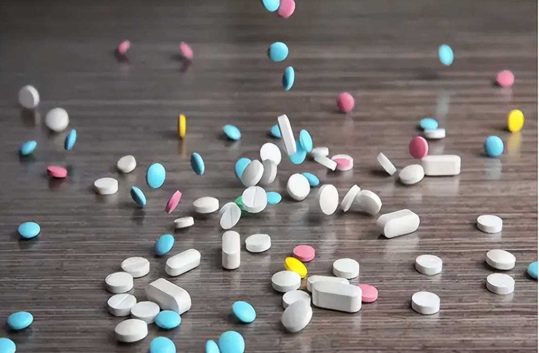 逍遥丸和甲硝唑都有什么作用,逍遥丸和甲硝唑可以一起吃吗